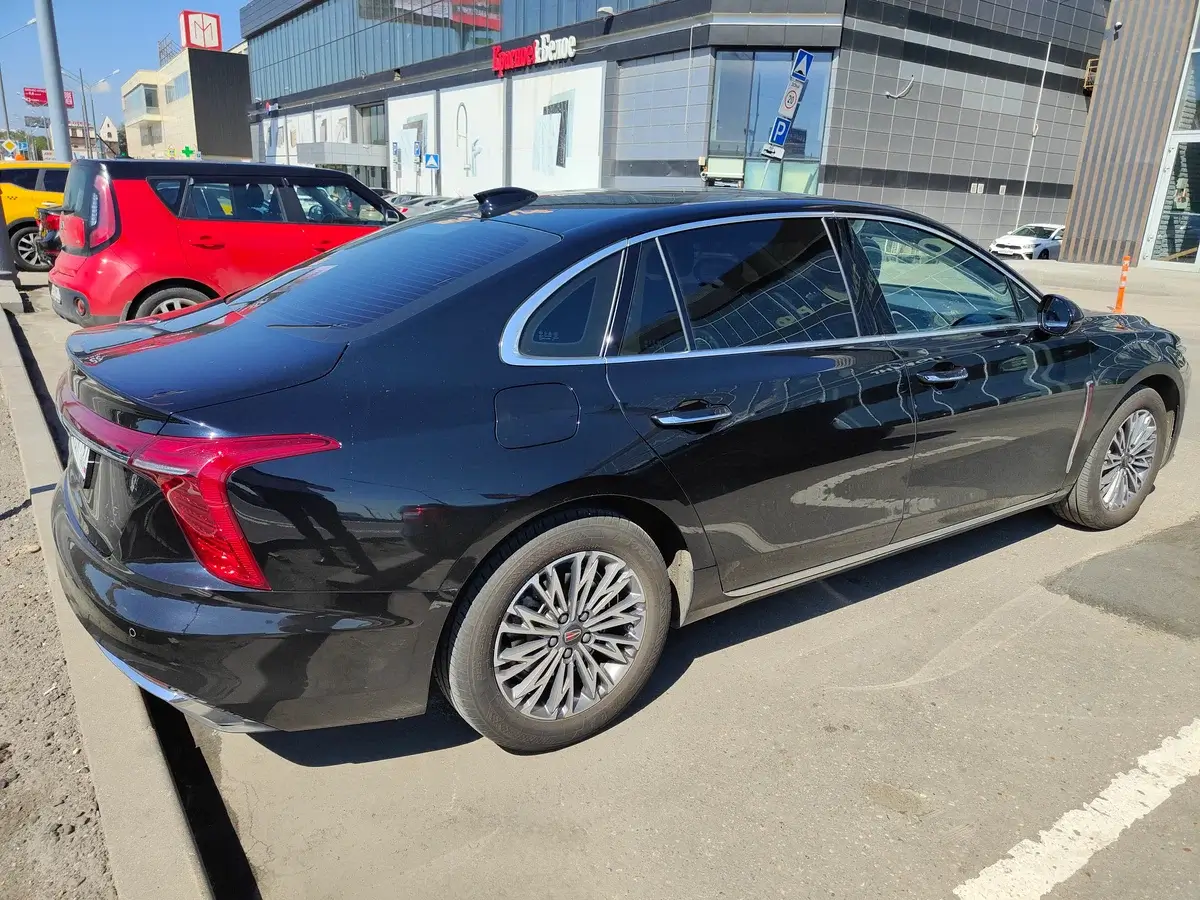 Hongqi H5 арендовать Hongqi H5 арендовать