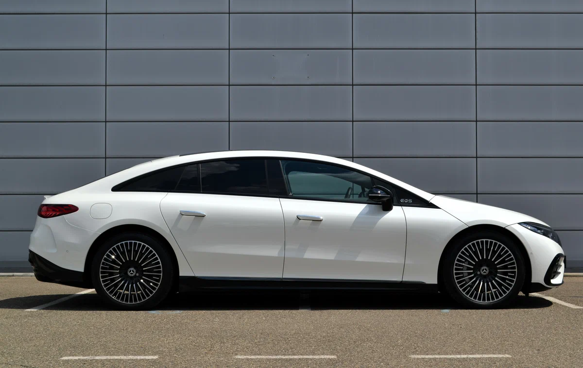 Аренда Mercedes EQS Аренда Mercedes EQS